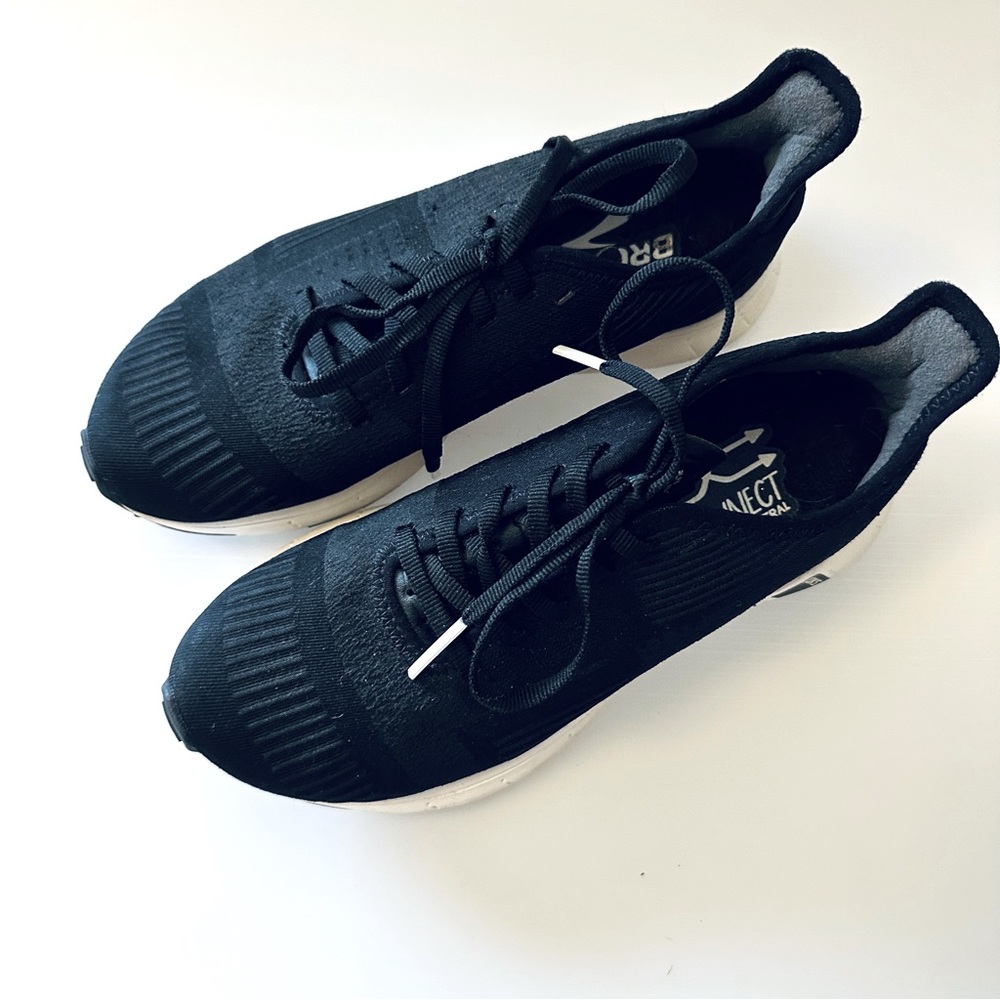 Brooks Pure Beat Connect Athletic Running Shoe Womens Size 6 1202891B035 Black
